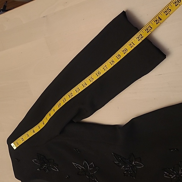 LIKE NEW VTG 1980s Unbranded Floral Beaded and Broquet Eveningwear Blazer - Picture 4 of 13